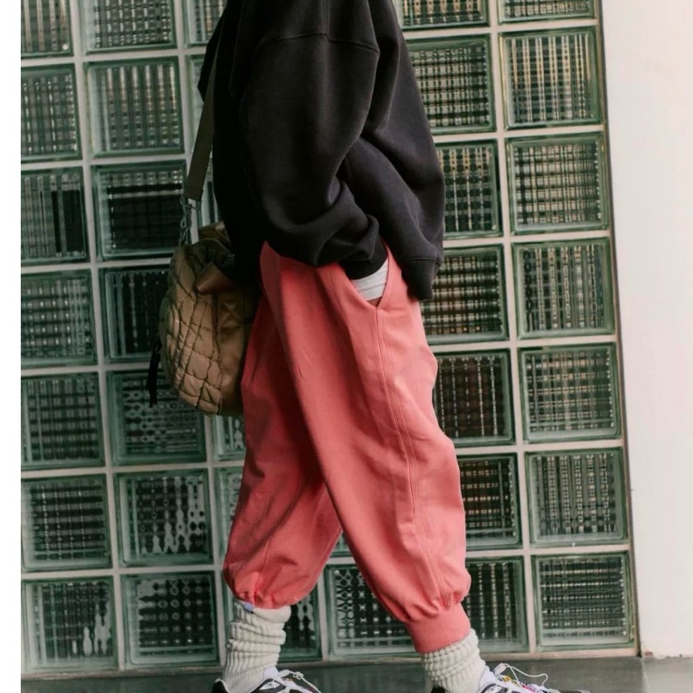 NWT M FP Movement Flutter Cropped Joggers